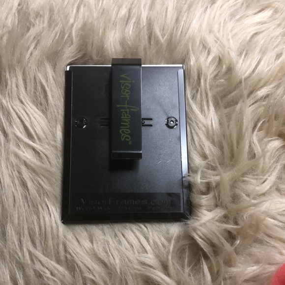 2 for $15 Like new Visor frame (bundle 2 items) - Picture 4 of 4